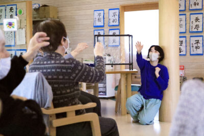 ダンサーの浅川さん滞在の様子